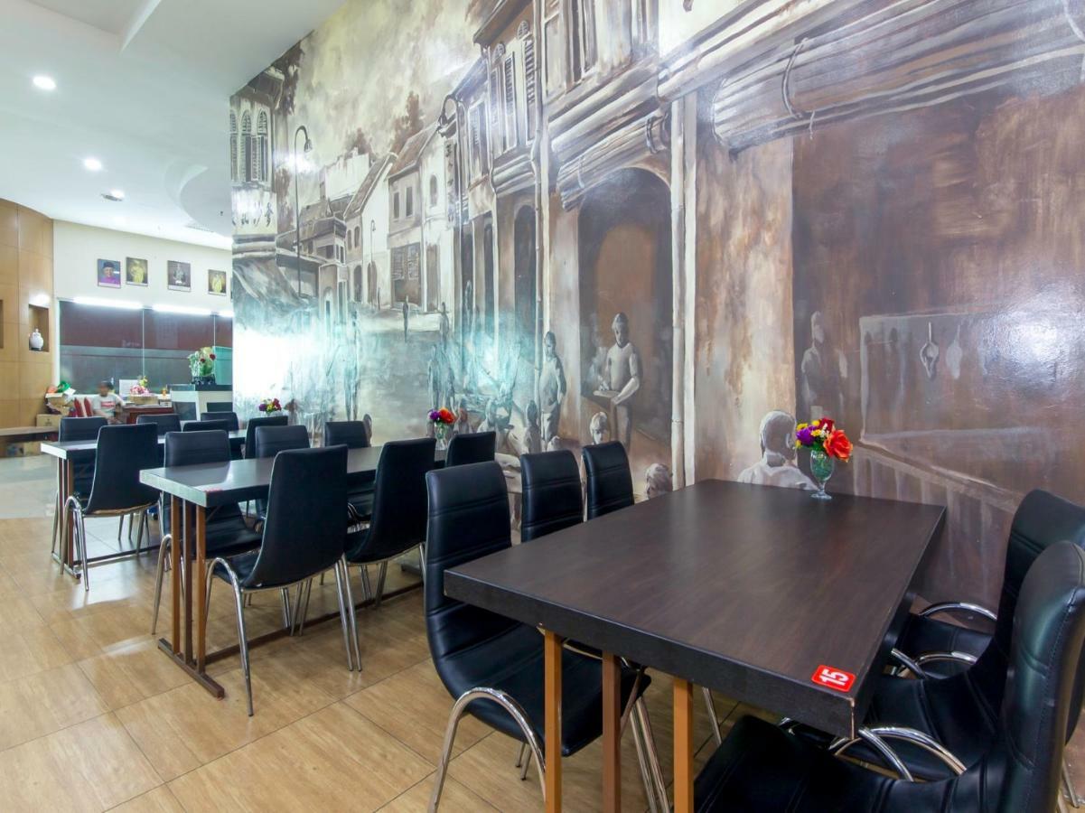 Oyo 776 Fame Hotel Seremban Extérieur photo