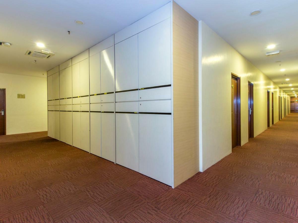Oyo 776 Fame Hotel Seremban Extérieur photo