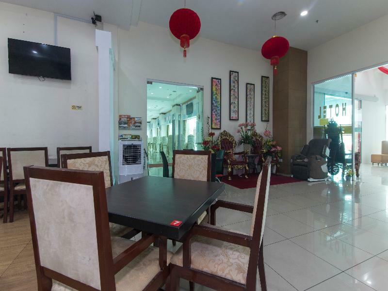 Oyo 776 Fame Hotel Seremban Extérieur photo