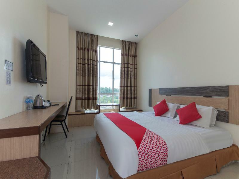 Oyo 776 Fame Hotel Seremban Extérieur photo