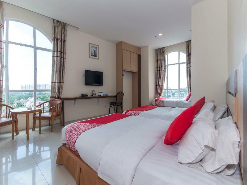 Oyo 776 Fame Hotel Seremban Extérieur photo
