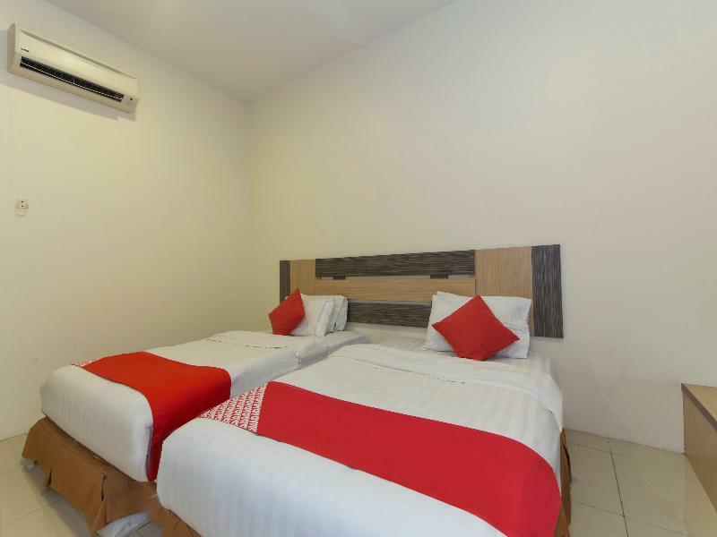 Oyo 776 Fame Hotel Seremban Extérieur photo