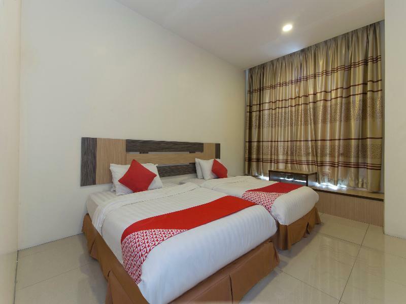 Oyo 776 Fame Hotel Seremban Extérieur photo